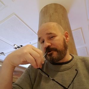 Meet your Posher, Christopher